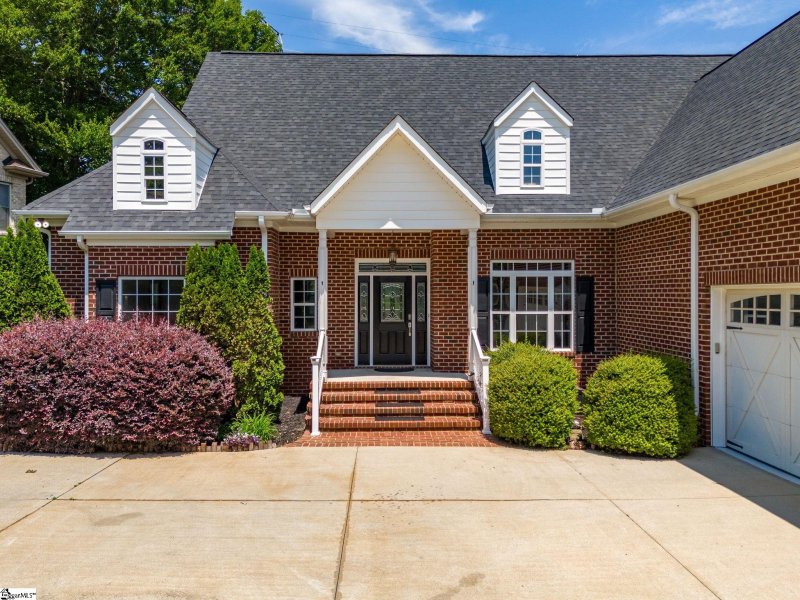 Property image 3 at 412 New Tarleton Way, Greer, SC 29650-3251