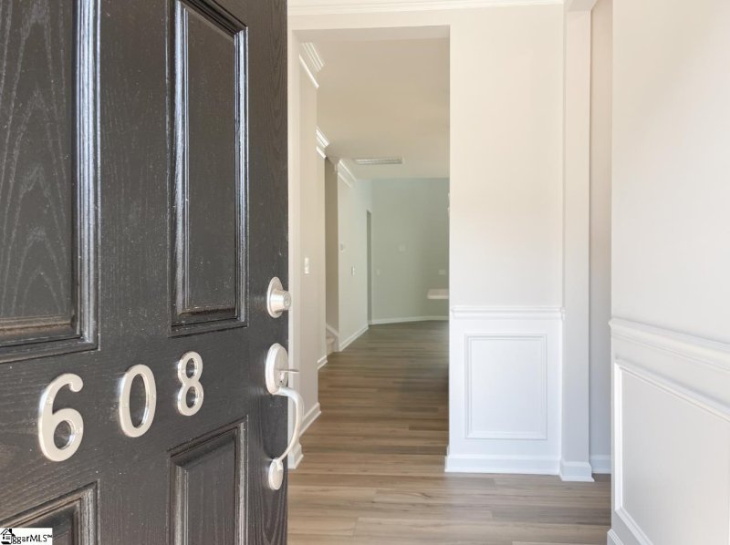 Property image 3 at 608 Autumn Lake Road, Simpsonville, SC 29681