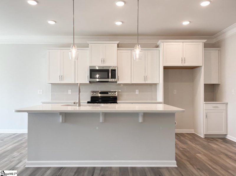 Property image 4 at 408 Wallen Court, Piedmont, SC 29673