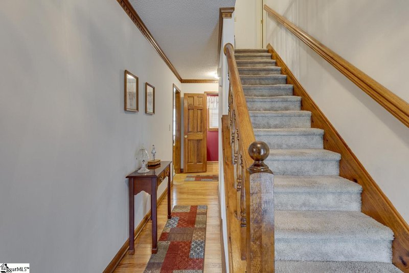 Property image 3 at 204 Burdock Way, Simpsonville, SC 29681