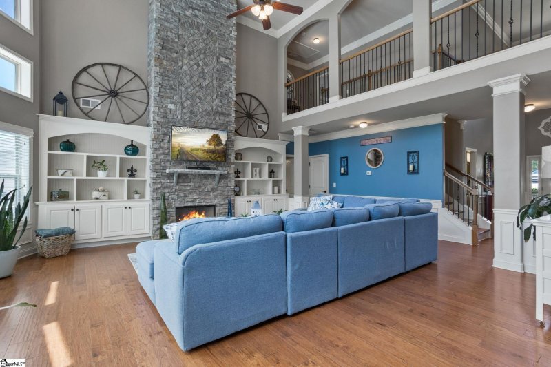 Property image 4 at 8 Red Tip Court, Simpsonville, SC 29680