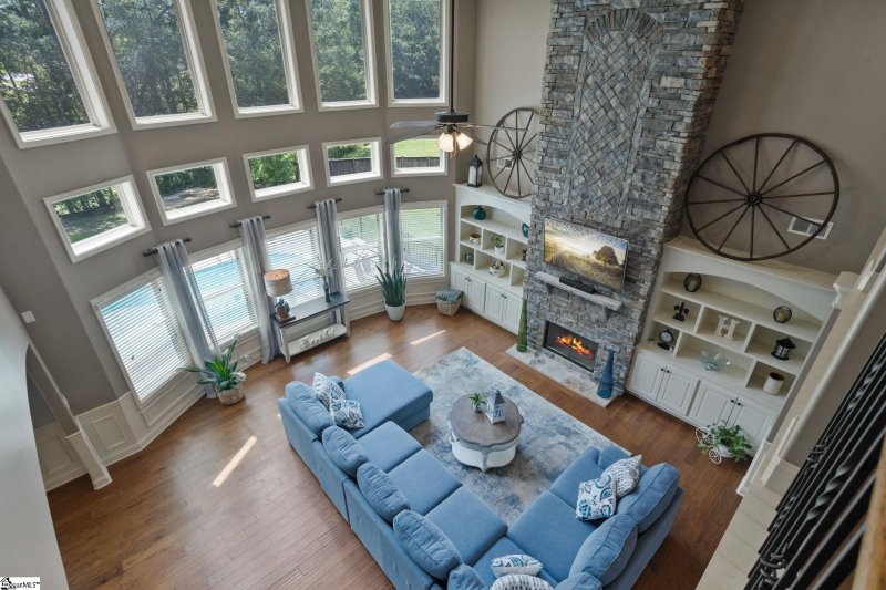 Property image 5 at 8 Red Tip Court, Simpsonville, SC 29680