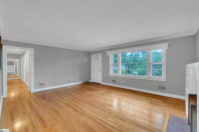 Property image 5 at 146 Broughton Drive, Greenville, SC 29609-3839