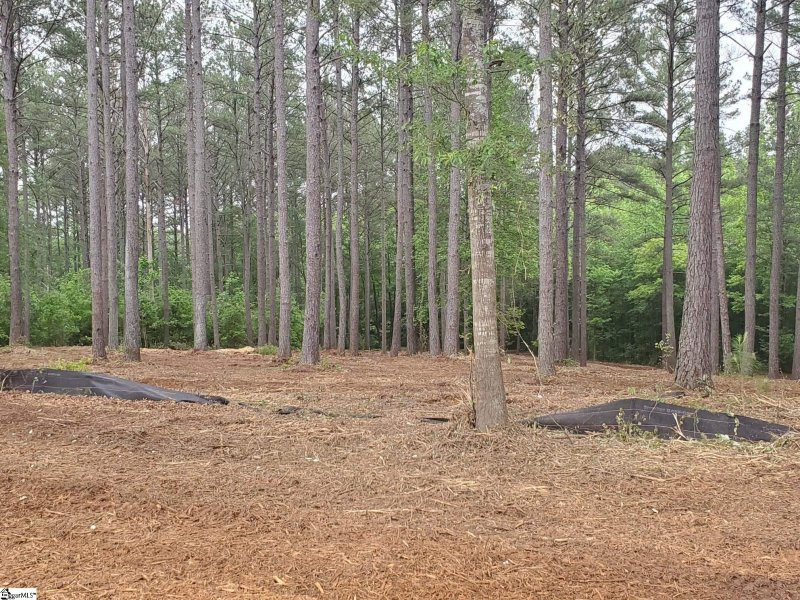 Property image 2 at 64 Harbor Point Road, Seneca, SC 29672