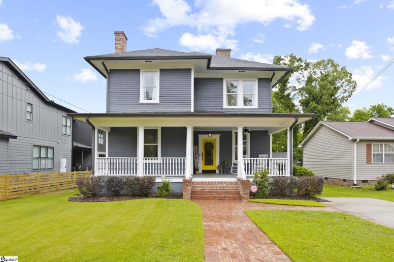 Property image 2 at 410 Perry Avenue, Greenville, SC 29601