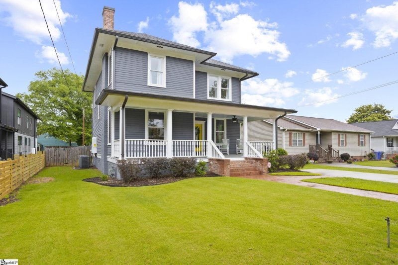 Property image 3 at 410 Perry Avenue, Greenville, SC 29601