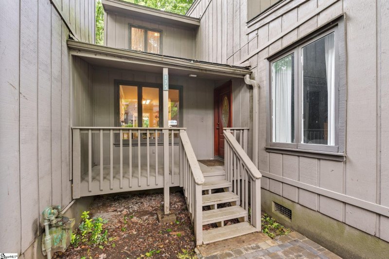 Property image 3 at 175 Ingleoak Lane, Greenville, SC 29615