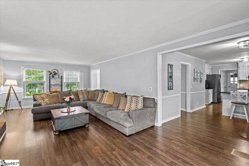 Property image 2 at 117 Pigeon Point, Greenville, SC 29607