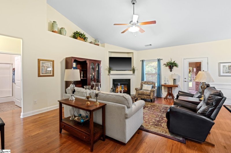 Property image 5 at 333 Rabbit Run Trail, Simpsonville, SC 29681