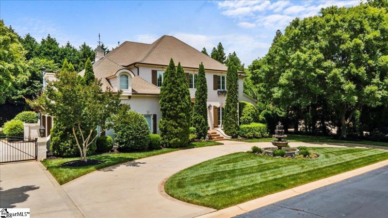 Property image 2 of 6 Summerhall Glen Lane in Kingsbridge, Simpsonville, SC 29681