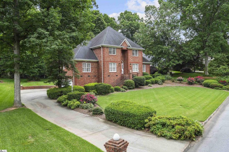 Property image 2 at 110 Terra Woods Lane, Greenville, SC 29615