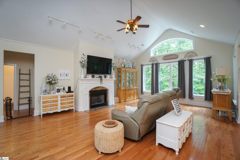 Property image 4 at 114 Hibiscus Drive, Easley, SC 29642