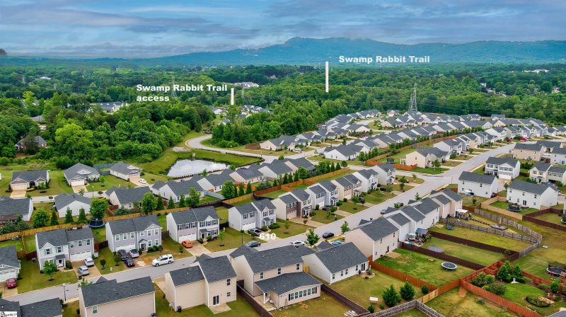 Property image 3 at 610 Maplestead Farms Court, Greenville, SC 29617