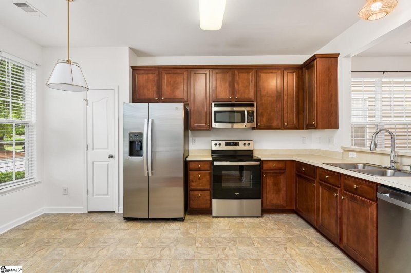 Property image 4 at 10 Sikes Circle, Mauldin, SC 29662