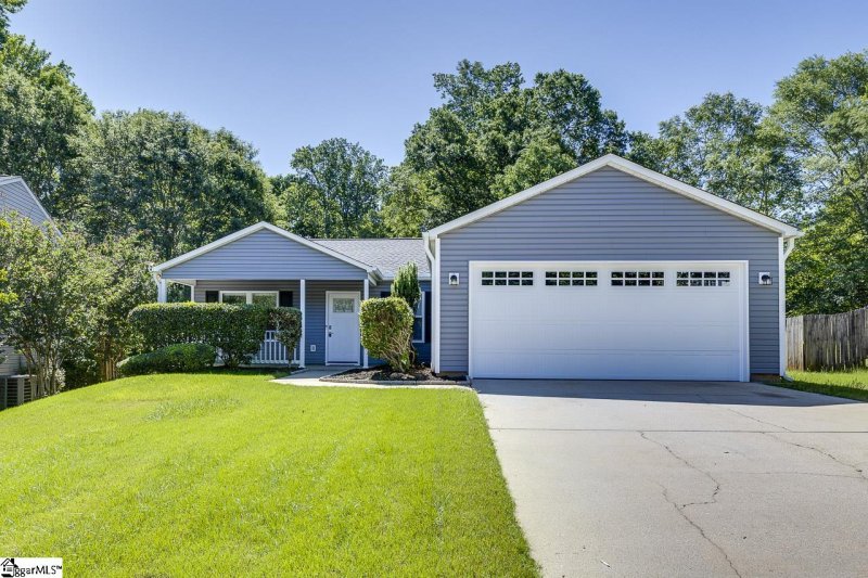 Property image 2 at 310 Winding Willow Trail, Taylors, SC 29687