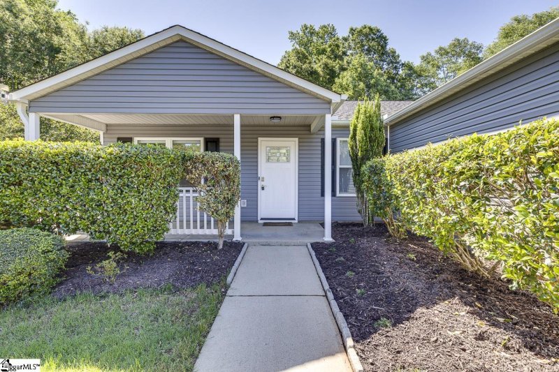 Property image 3 at 310 Winding Willow Trail, Taylors, SC 29687