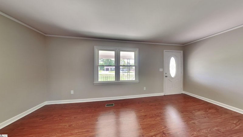 Property image 2 at 407 Avon Drive, Taylors, SC 29687-3947