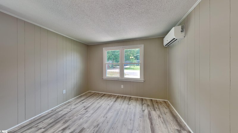 Property image 5 at 407 Avon Drive, Taylors, SC 29687-3947