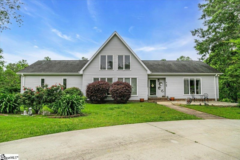 Property image 3 at 230 Woodfield Drive, Easley, SC 29642