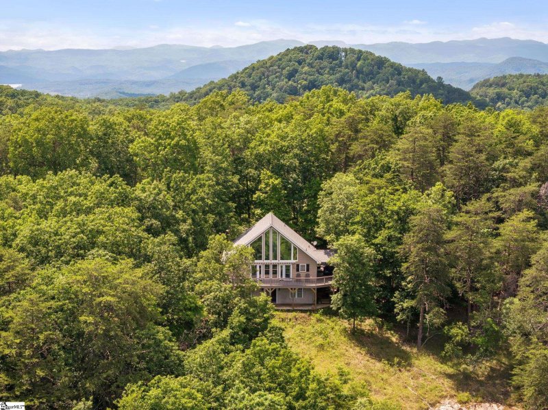 106 Springwood Drive