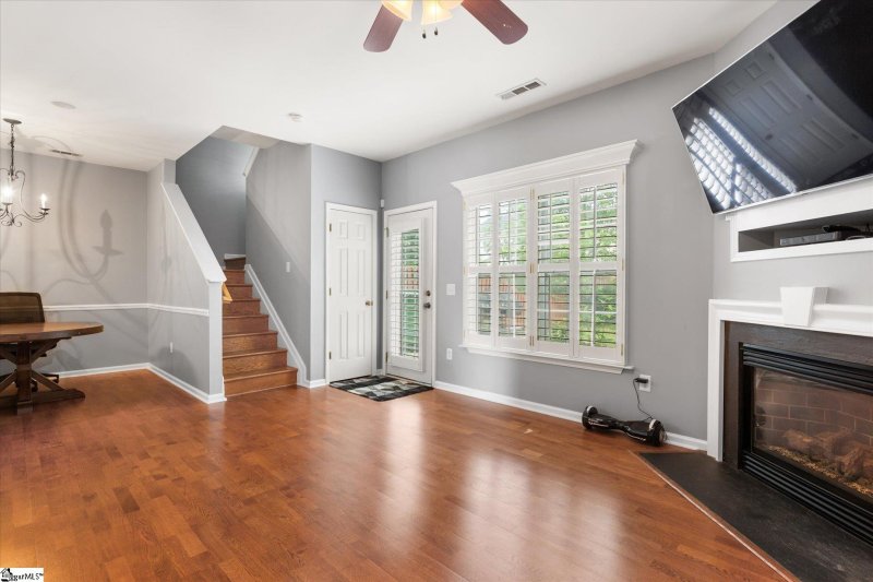 Property image 3 at 213 Whaleback Drive, Simpsonville, SC 29681