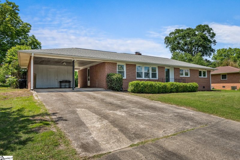 Property image 4 at 407 Harden Road, Anderson, SC 29621