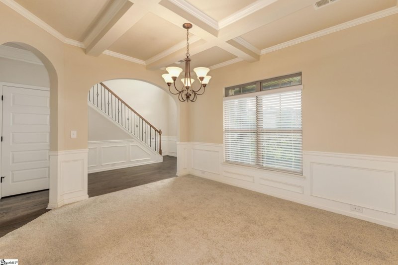 Property image 5 at 207 E Deer Drive, Greenville, SC 29611