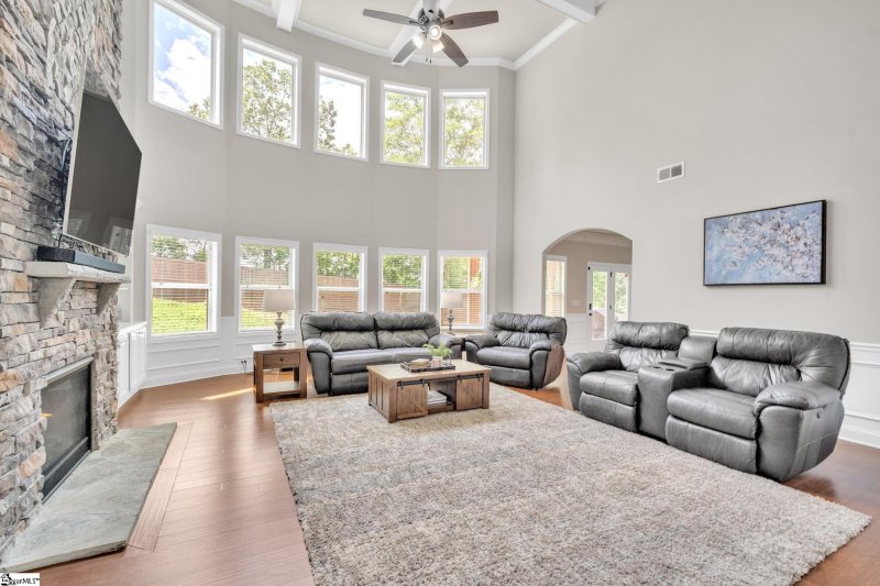 Property image 3 at 432 Coleridge Lane, Greer, SC 29651