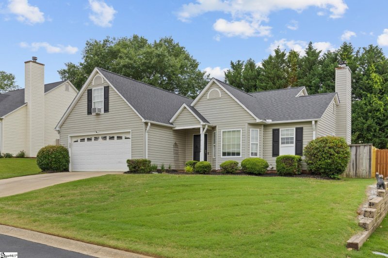 Property image 3 at 25 Woolridge Way, Greer, SC 29650