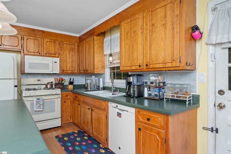 Property image 3 at 18 Vaille Drive, Taylors, SC 29687