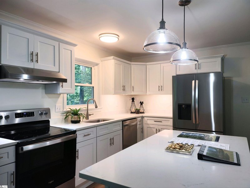 Property image 2 at 545 Rockmont Road, Greenville, SC 29615