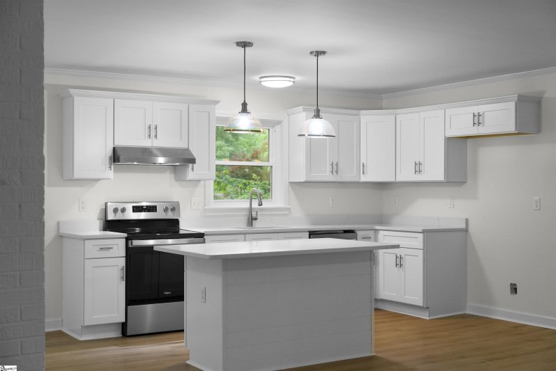 Property image 3 at 545 Rockmont Road, Greenville, SC 29615