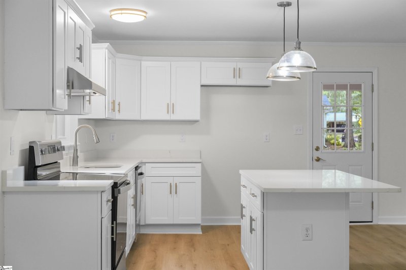 Property image 4 at 545 Rockmont Road, Greenville, SC 29615