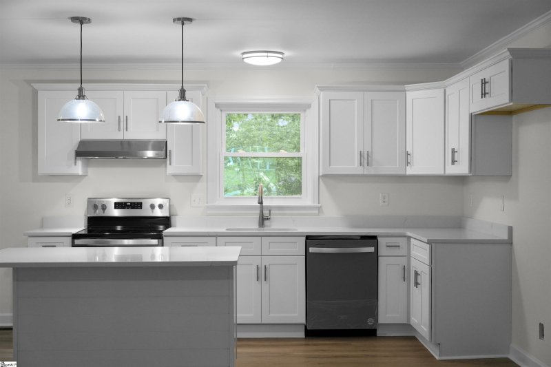 Property image 5 at 545 Rockmont Road, Greenville, SC 29615