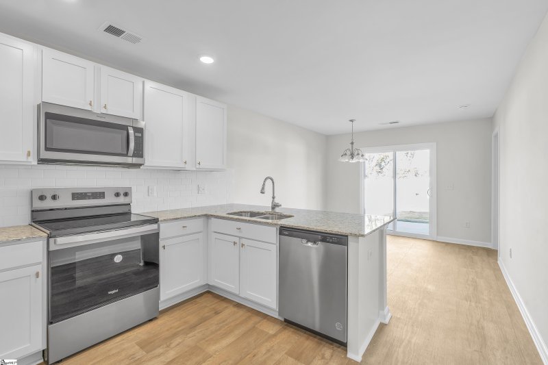 Property image 4 at 6011 Willutuck Drive, Boiling Springs, SC 29316