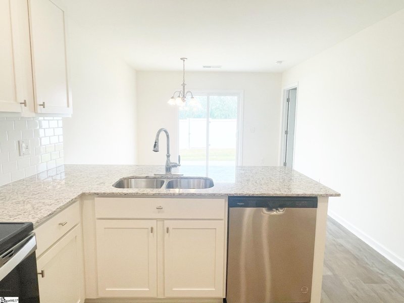 Property image 5 at 6011 Willutuck Drive, Boiling Springs, SC 29316