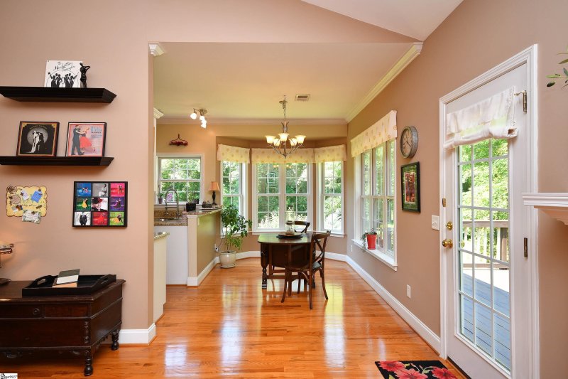 Property image 5 at 116 W Okaloosa Way, Simpsonville, SC 29680