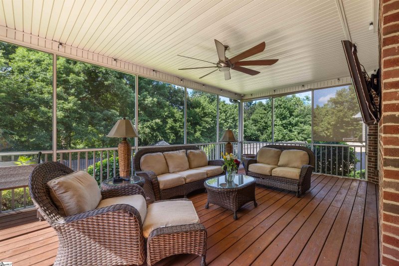 Property image 5 at 12 Thorncliff Court, Simpsonville, SC 29681