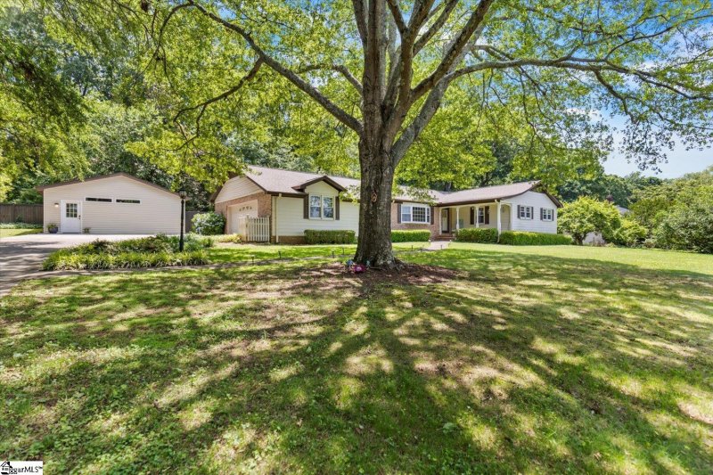 Property image 2 at 3 Providence Square, Greenville, SC 29615