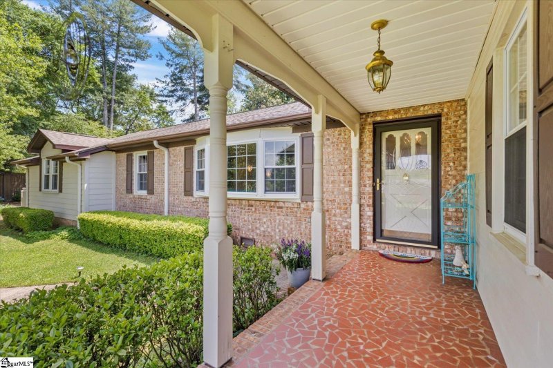 Property image 4 at 3 Providence Square, Greenville, SC 29615