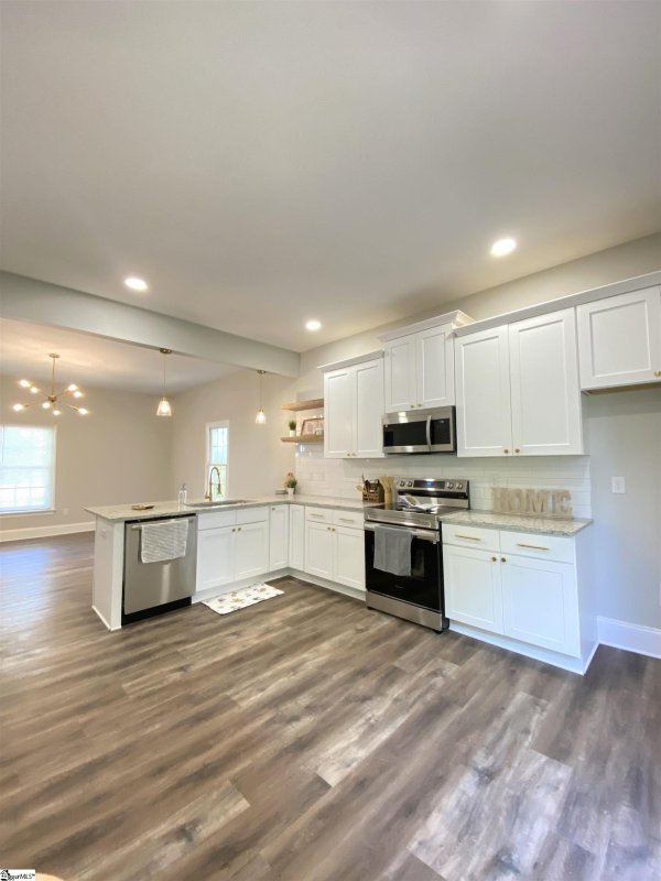 Property image 2 at 22 Henry Street, Greenville, SC 29605