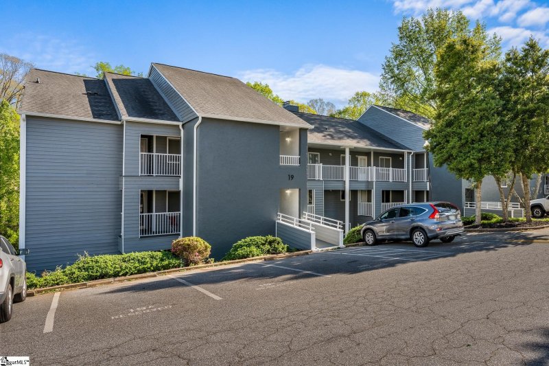 Property image 2 at 1907 Northlake Drive, Anderson, SC 29625