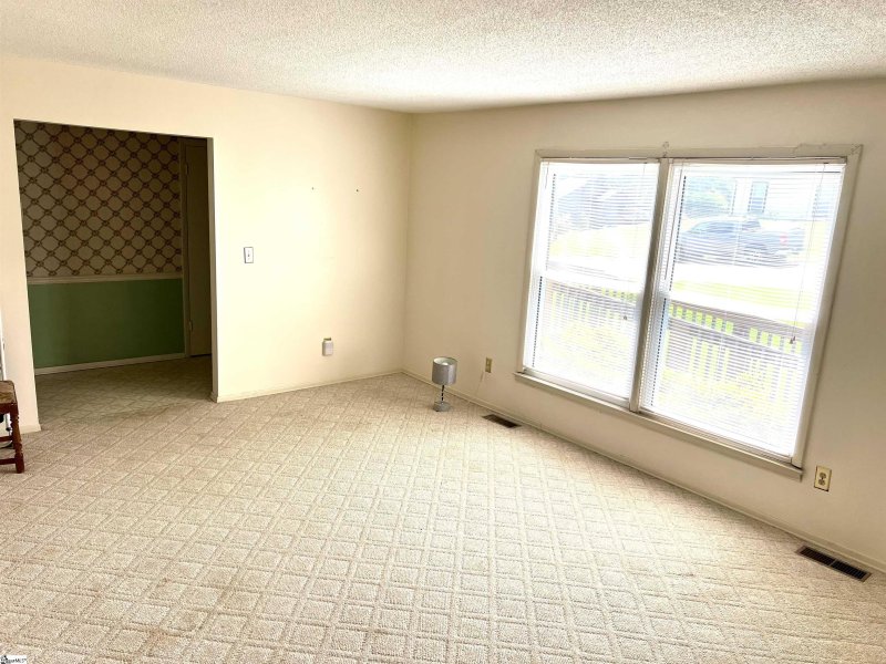 Property image 5 at 118 Saturn Lane, Greer, SC 29651