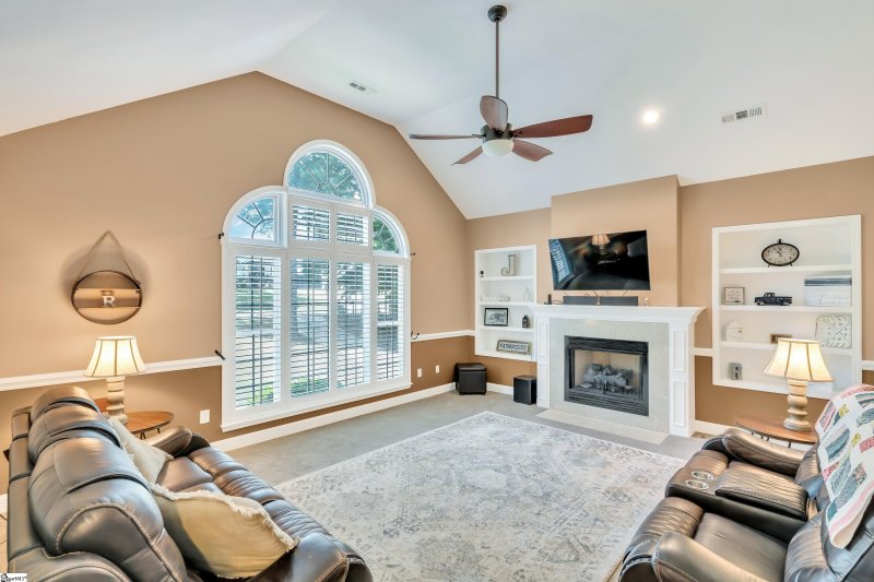 Property image 3 at 24 Carriage Drive, Greer, SC 29651