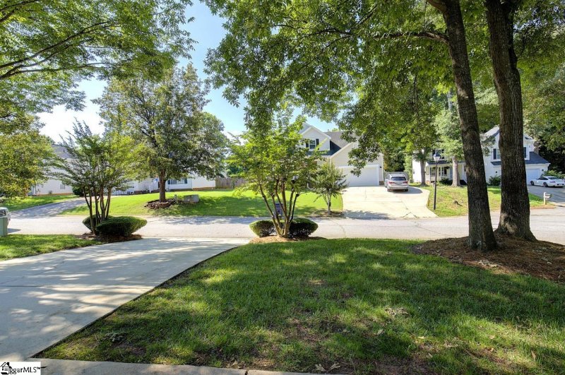 Property image 4 at 16 Ladybird Court, Simpsonville, SC 29680