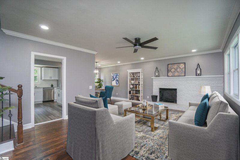 Property image 3 at 12 Hillside Lane, Greenville, SC 29607