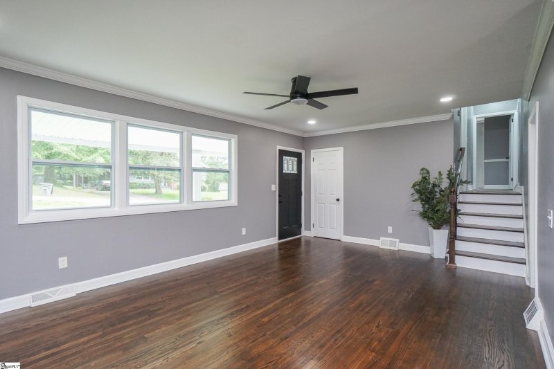 Property image 4 at 12 Hillside Lane, Greenville, SC 29607