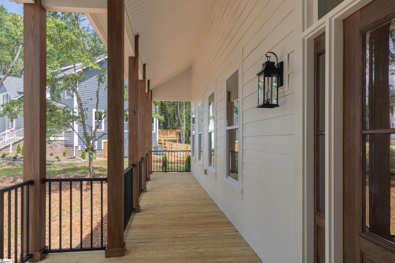 Property image 3 at 18 Camarillo Court, Pelzer, SC 29669