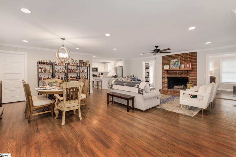 Property image 4 at 305 Mimosa Drive, Greenville, SC 29615