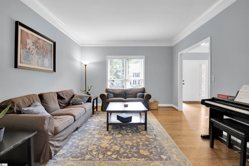 Property image 3 at 6 Stone Dale Drive, Simpsonville, SC 29681